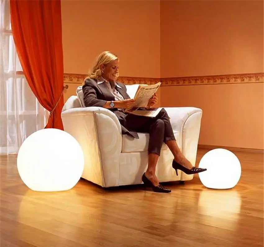 Lampe boule LED autoportante – Design moderne décoratif
