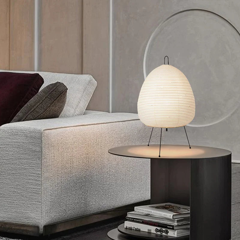 Lampe de table japonaise Akari – Papier de riz sur trépied