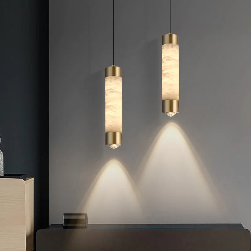 Suspension en marbre espagnol et cuivre poli – Design moderne