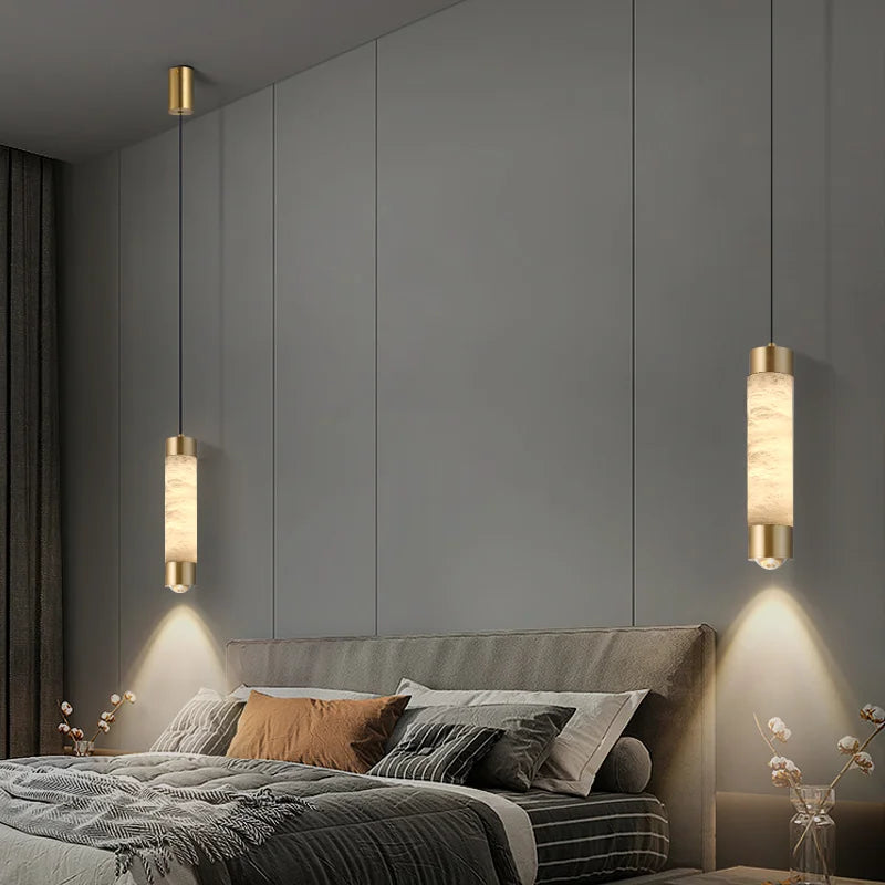 Suspension en marbre espagnol et cuivre poli – Design moderne