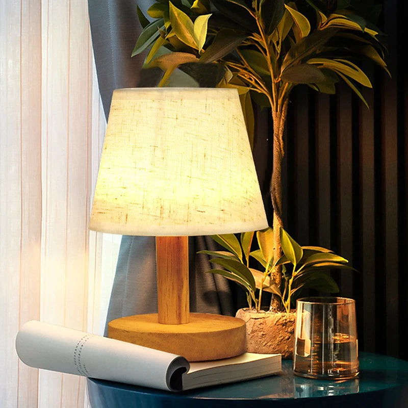 Lampe de table LED en bois et tissu – Style japonais rétro élégant