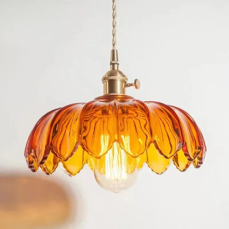 Suspension florale en laiton et verre coloré – Style vintage